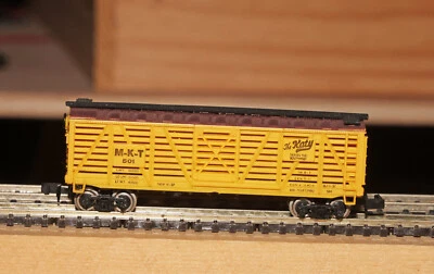 Bachmann - Wagon à bestiaux de 40' - Bogies à deux essieux - Éch. N - Photo 1/2