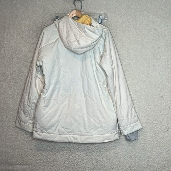 NWT Roxy Womens White/Yellow Radiant Lines Overhead Jacket NWT Roxy Womens White/Yellow Radiant Lines Overhead Jacket