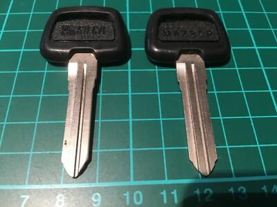 Mazda RX4 luce, RX5, RX7 ab Bj. 1972-78  Schlüsselrohling Silca Profil MAZ2CP