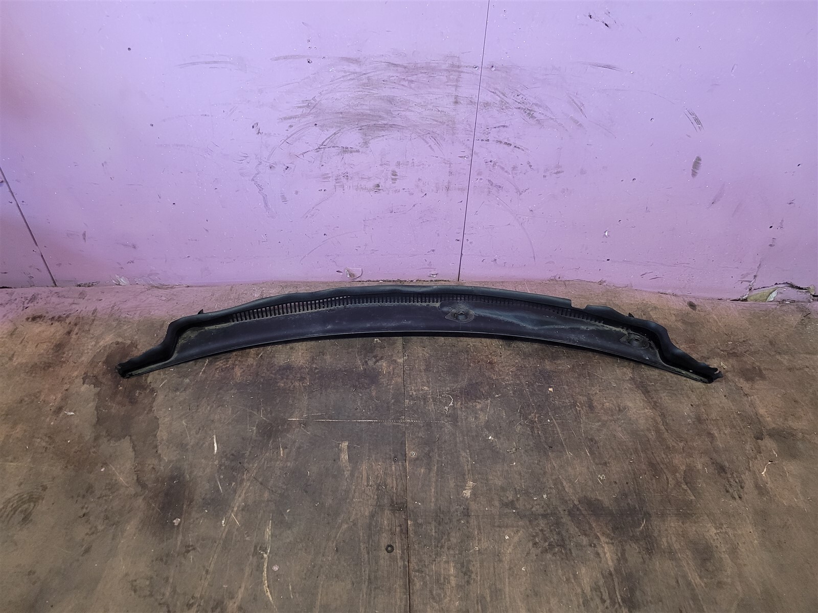 BMW 1 Series F40 2019 Msport Front Windscreen Scuttle Panel Wiper  