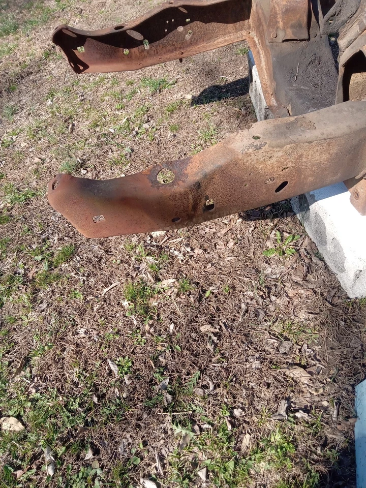 1973-1979 Ford Truck Frame 73 74 75 76 77 78 79 F150 F250 F350  - Image 4 of 4