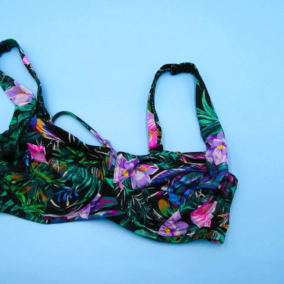 Top de biquíni natação Victorias Secret 36DD verde floral recorte alça larga com fio - Imagem 3 de 4