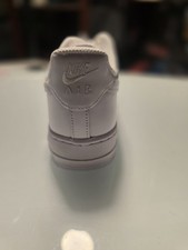 Nike Air Force 1 07 Low Top Leather Triple Wh...