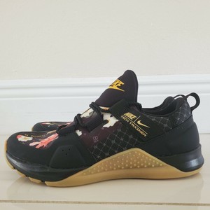 antonio brown nike trainers