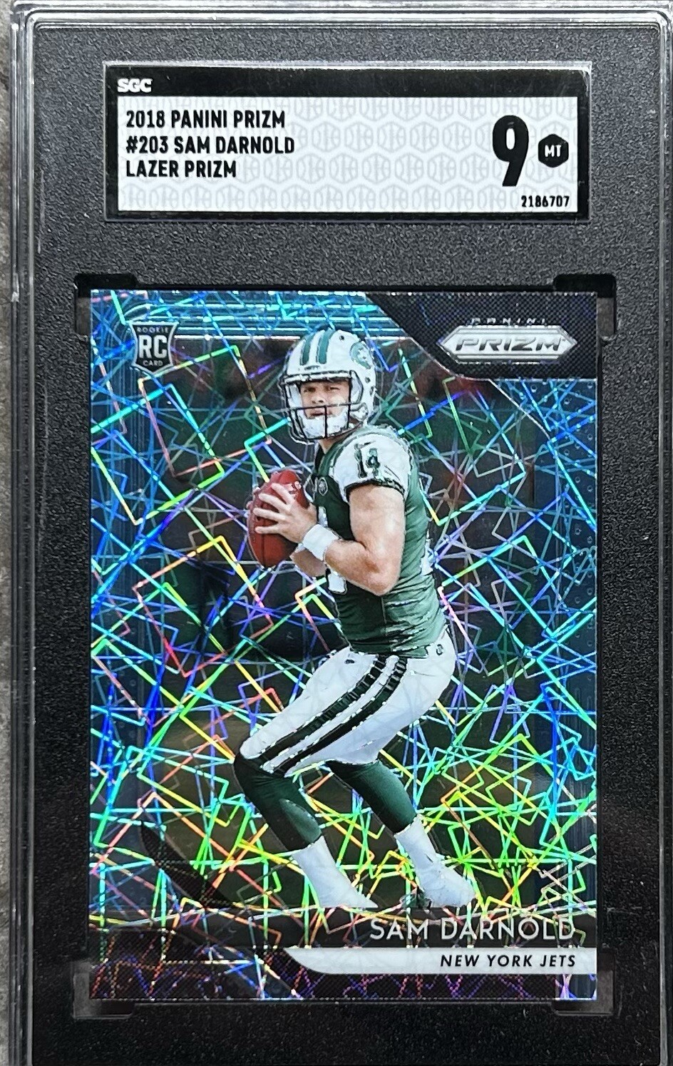 2018 PANINI PRIZM #203 SAM DARNOLD ROOKIE PRIZMS LAZER SGC 9 Mint