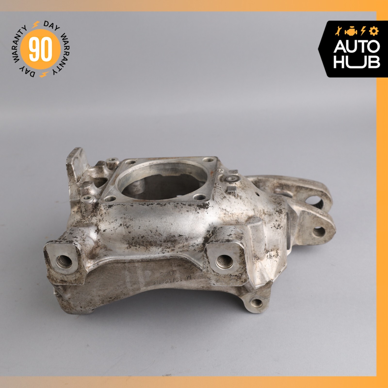 11-19 Maserati GranTurismo M145 Rear Left Side Spindle Knuckle Hub OEM 56k