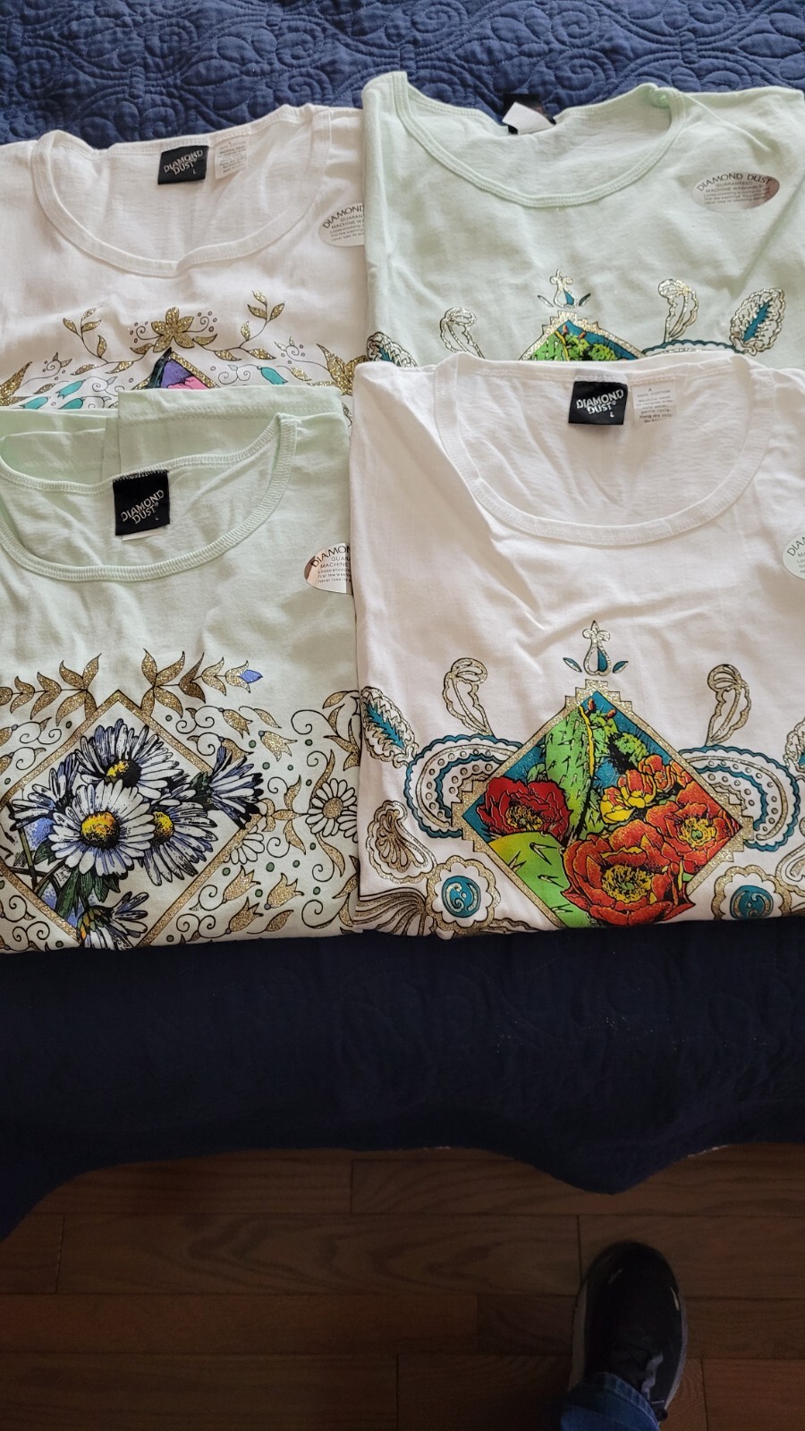 DIAMOND DUST LADIES T-SHIRTS MADE IN USA SET OF 4 SIZE LARGE- NEW