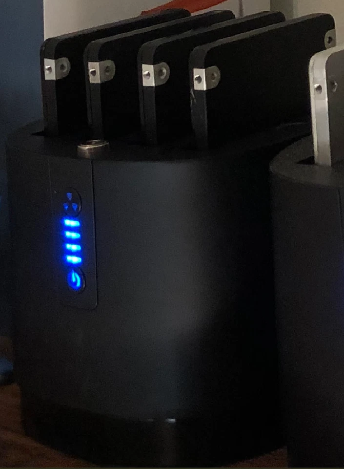 Sabrent USB 3.0 4 Bay 2.5” Docking Station + 4 Intel X25-E SSD SLC Drive DS-4SSD - Image 2 of 4