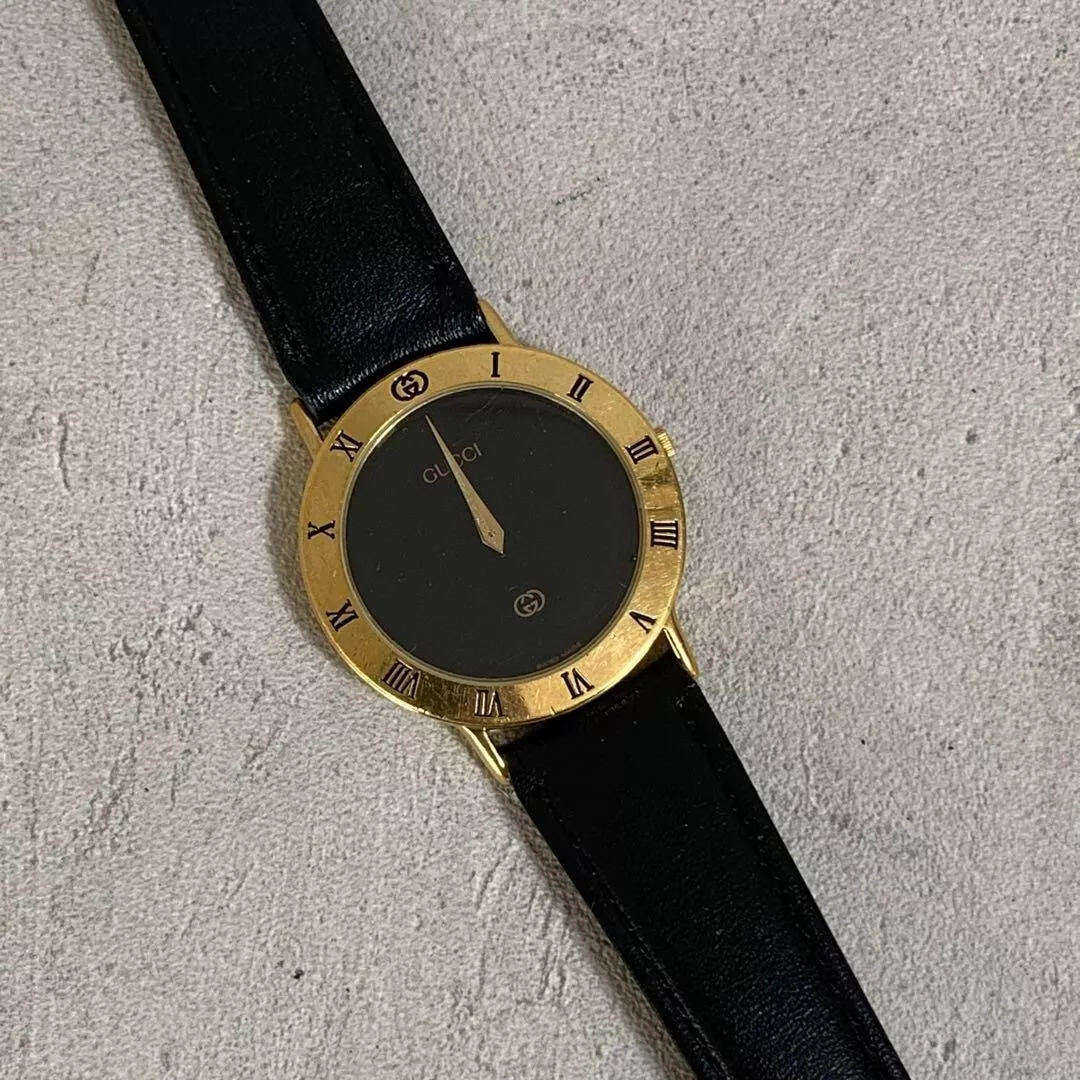 Montre Homme Vintage GUCCI 3000M Noir Plaqué Or Qz Taille Moyenne Du Japon Occasion