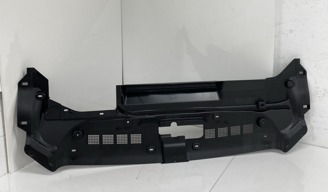 ハル④ PO#5 OEM 2018-2021 Lincoln Navigator Radiator Support Access Cover