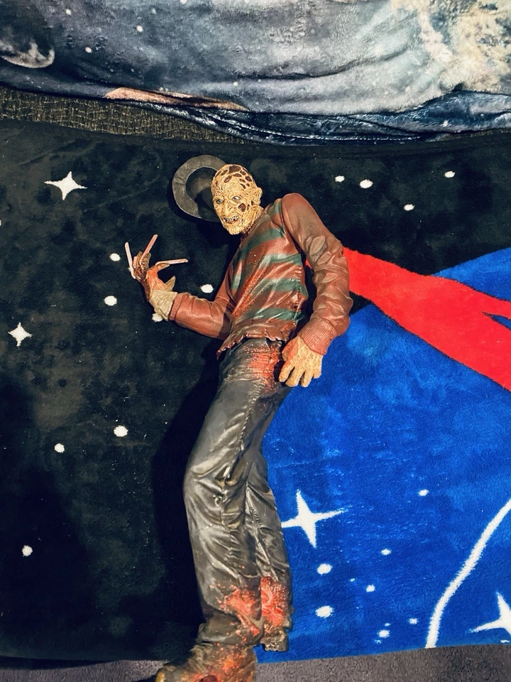 NUEVO EN CAJA - Pesadilla en Elm Street 18" Freddy Krueger McFarlane Juguetes Movie Maniacs Foto 3 de 4