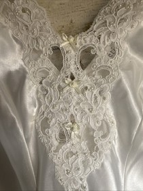 VTG etienne M White Lingerie Nightgown W/ Pearls And Lace