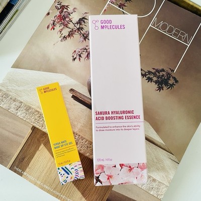Good molecules Skincare bundle Essence & Eye Gel