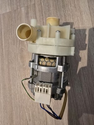 Winterhalter Nachspülpumpe für UC-Maschinen 30012255  #1
