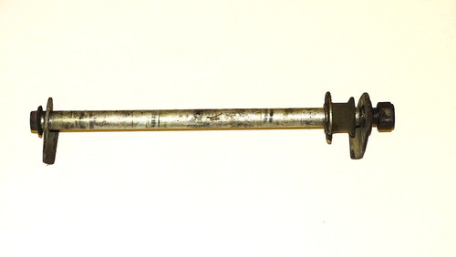 SUZUKI GSX 600 F GN72B 1988-1997 HINTERRADACHSE ACHSE STECKACHSE HINTEN