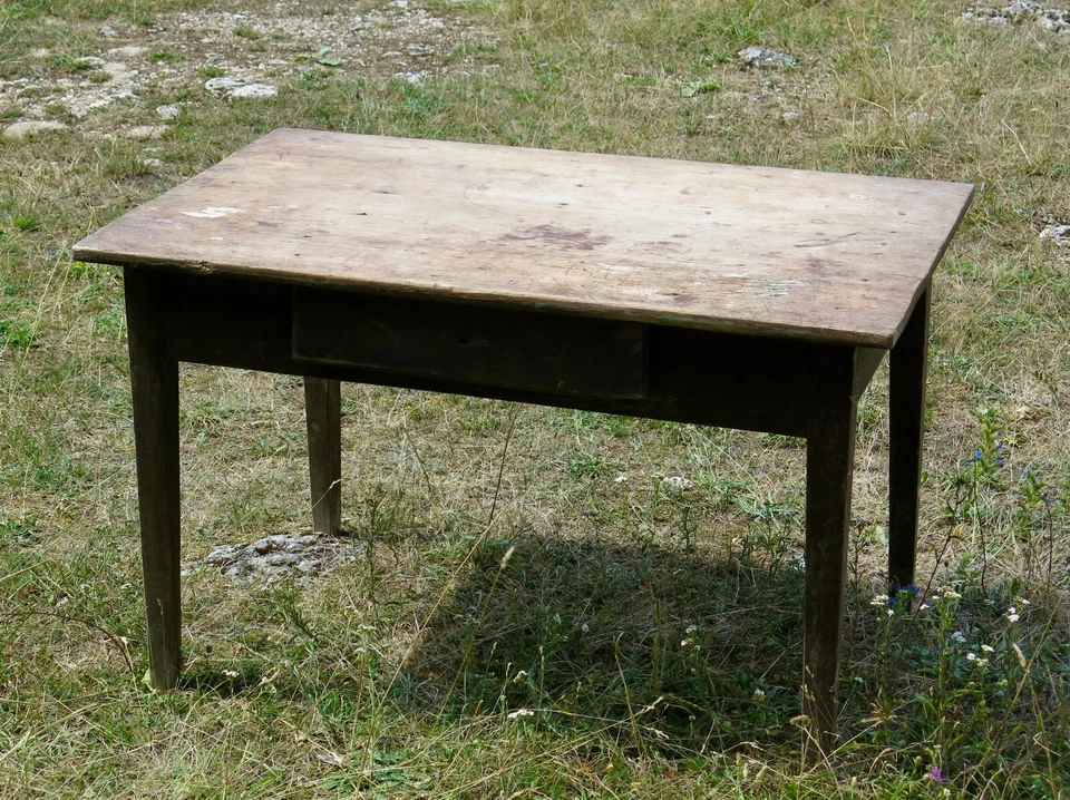 TABLE ANCIENNE, ancienne table, bureau, cuisine, bistrot, décor, cinéma, théatre - Photo 3/4