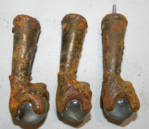 Vintage Lot of 3 reclaimed Glass Ball and Claw Feet with 1.25" Ball -4 1/8" tall - Picture 3 of 5