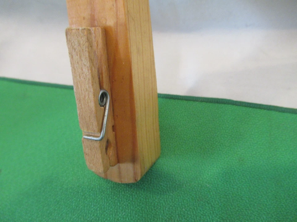 VINTAGE HANDMADE HONEY DO LIST WOOD CLOTHES PIN HOLDER GAG GIFT - Image 3 of 4