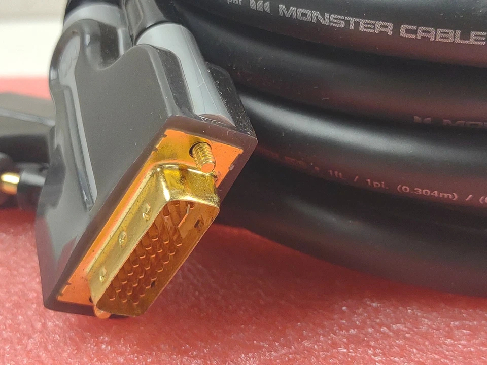 Male - Male Monster Cable DVI cable 28AWG E194698 - Image 2 of 4