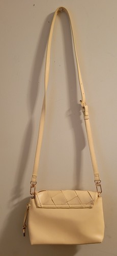 Anne Klein Crossbody Bag Tan/Beige Purse Basket Weave Design Flap Over Closure - Picture 3 of 9