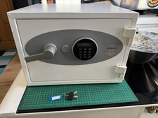PHOENIX TITAN 1251 DIGITAL FIRE SAFE FITTED WITH NEW OVERRIDE KEYS TESTED