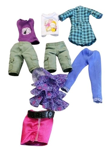 Lot Spin Master Liv Doll Mixed Clothing Lot Jackets Pants Shirts Dresses - Picture 4 of 13