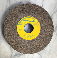 Norton 32A Grinding Wheel 7x1/2x1-1/4 19A54-G8V Coarse Grit NOS Surface Grinder
