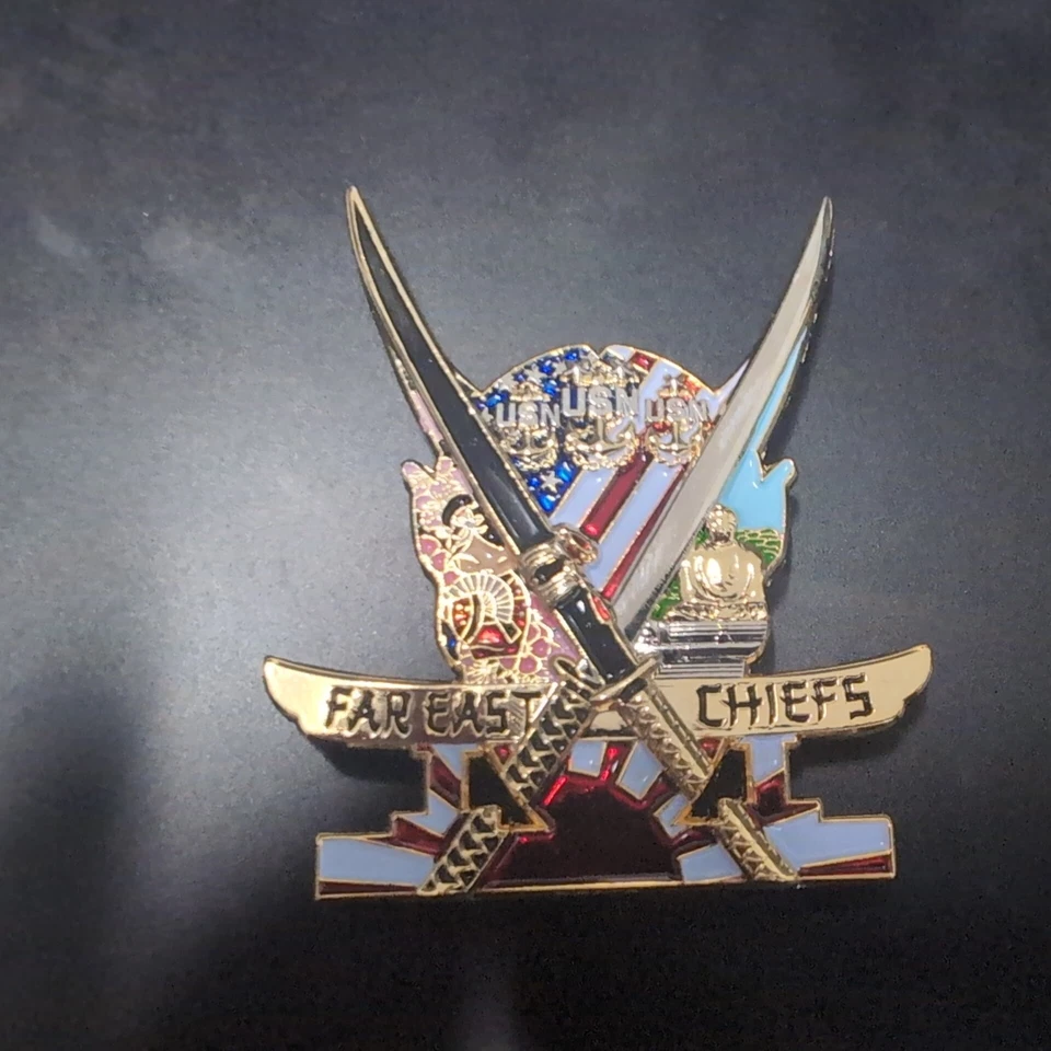 Máscara blanca limitada Atsugi. Moneda Desafío CPO Marina USN. Foto 2 de 2