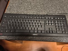 Cherry Stream E75282 +Logitech M100 USB Mouse...
