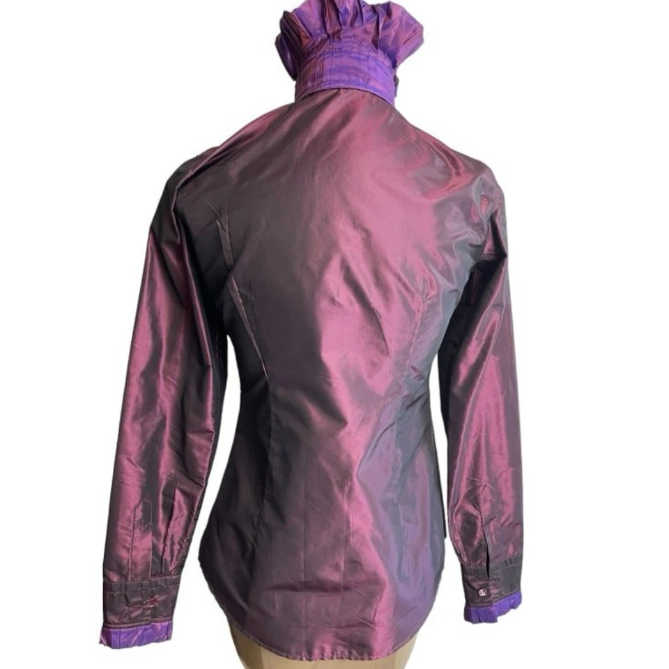 Blusa Etro roxa iridescente de seda com babados gola alta – Tamanho IT 42 / EUA 6 - Imagem 2 de 3