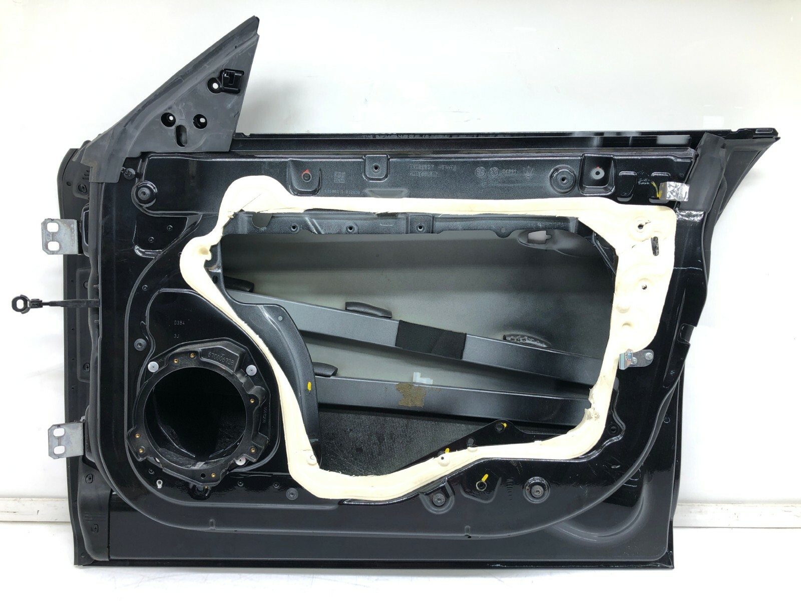 2014-2020 MASERATI QUATTROPORTE GTS RIGHT PASSENGER FRONT DOOR SHELL OEM.