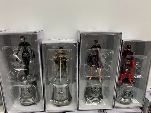 Eaglemoss DC Batman Chess Set Board Magazines Collection Complete USED - Picture 7 of 24