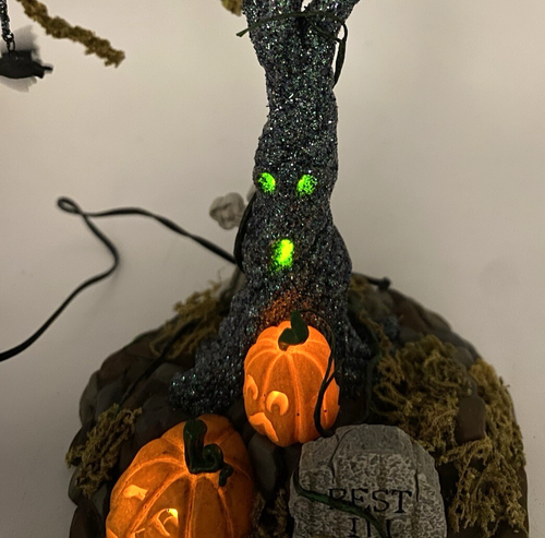 Dept 56 Halloween Village Accessories Lit Graveyard Tree - #56.53129 RETIRED - Picture 6 of 8
