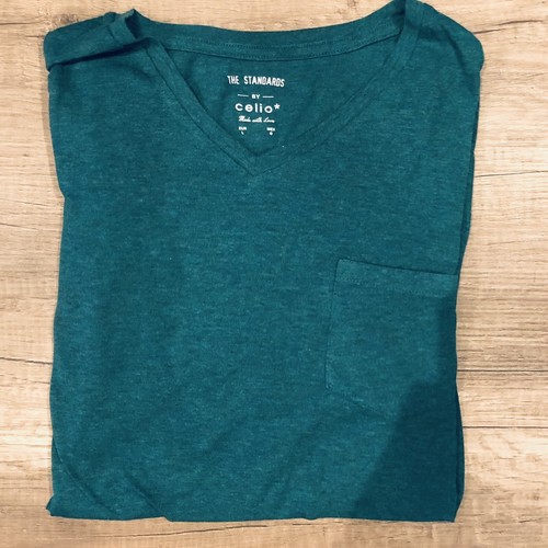 Celio green v-neck t-shirt size l new 