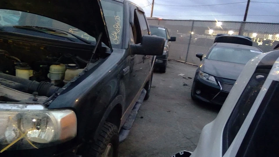 AC Compressor 8-280 Thru 12/04/05 Fits 04-06 FORD F150 PICKUP 5233963 - Image 3 of 4