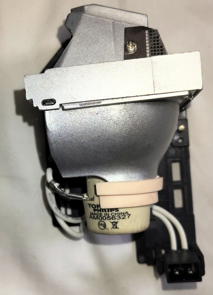 Projector Lamp W/Housing Philips AM0056327 For HD25-LV, DH1011, and others bulb - Image 2 of 4