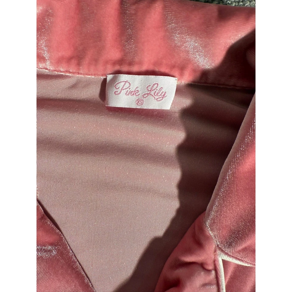 Pink Lily Women’s Pink Velvet Pajama Set XS Soft Breathable - Image 4 of 4