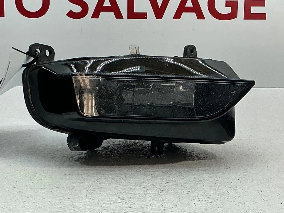 Parachoques antiniebla montado en la esquina/luz de estacionamiento/esquina del conductor AUDI A4 2013-2014-2015-2016 Foto 4 de 4