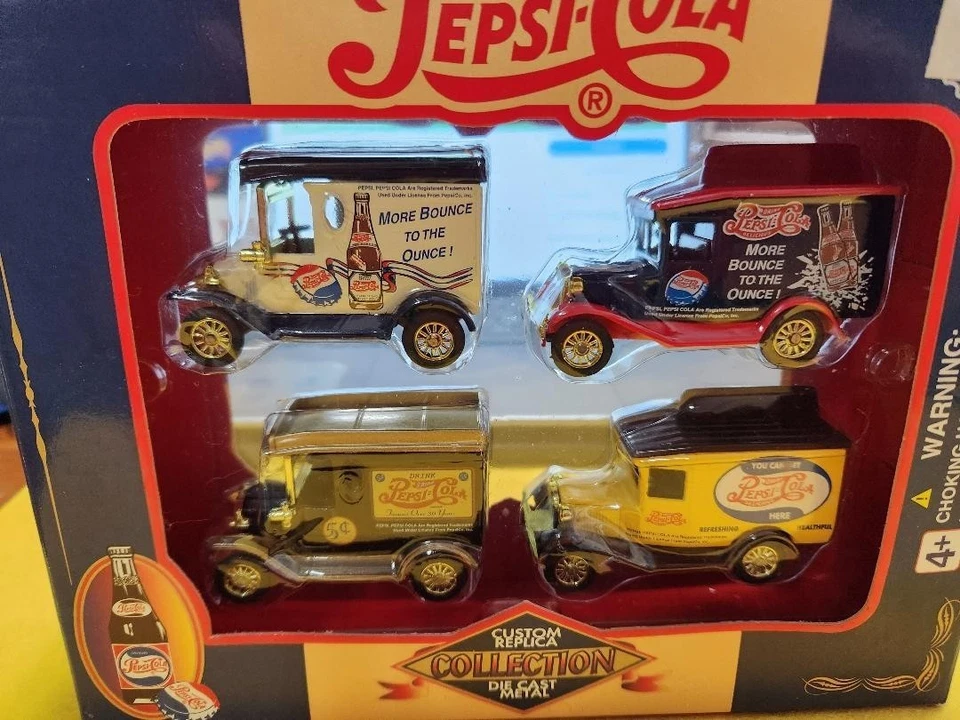 PEPSI COLA DIECAST, 4 CAMIONES DE REPARTO PEPSI VINTAGE CON RUEDAS DORADAS, PEPSI Foto 2 de 4