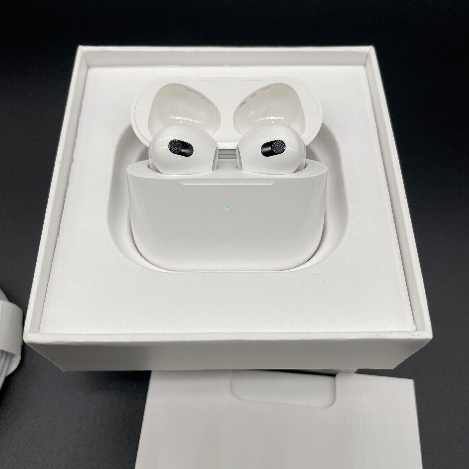 MME73AM/A AirPods 3rd Generation Bluetooth Wireless In-Ear & Charging ...