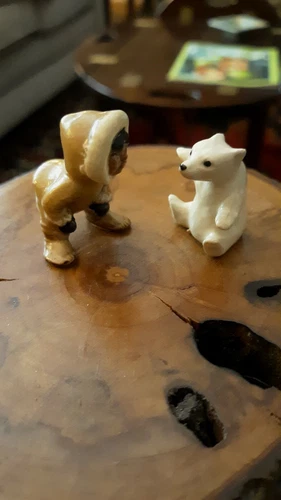 Vintage Hagen Renaker Eskimo & Baby Polar Bear Miniatures USA