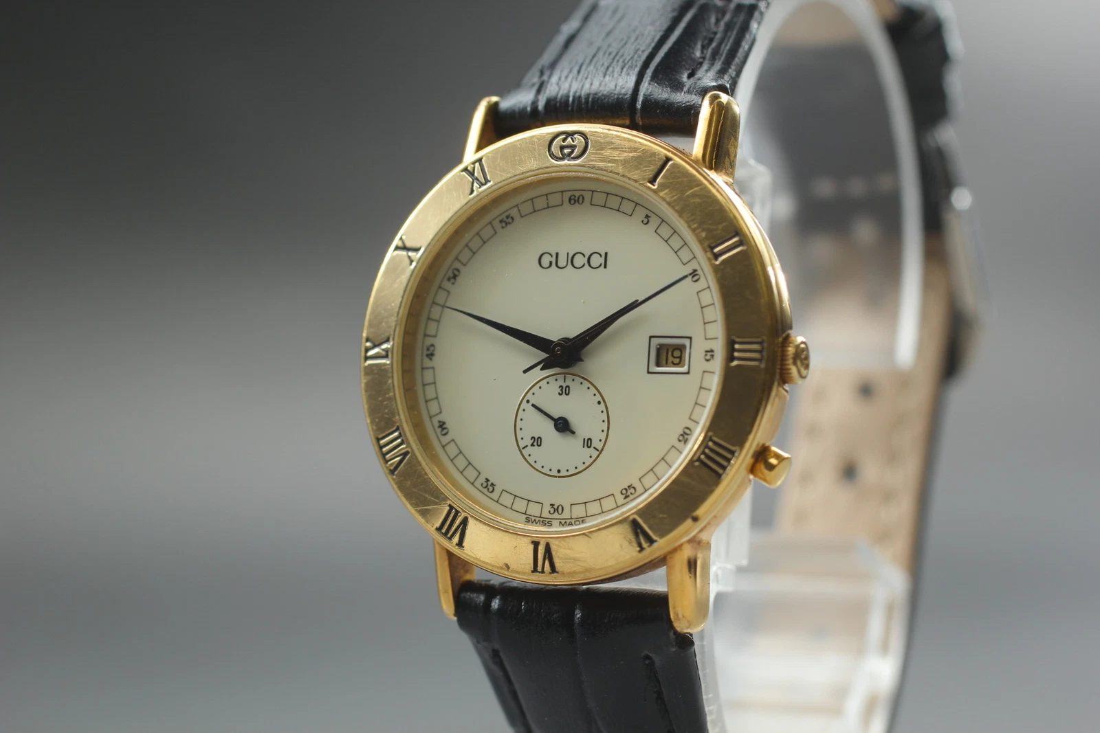[Presque comme neuf] Montre bracelet vintage Gucci 3800 Jr cadran doré chronographe ronde pour femme 