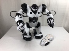 2004 WowWee RoboSapien 14" Humanoid Robot W/Remote PARTS OR REPAIR ONLY