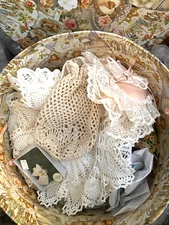 Vintage Victorian Hatbox Lace Doilies Paper Pads Angels Hearts Crochet Purse LOT