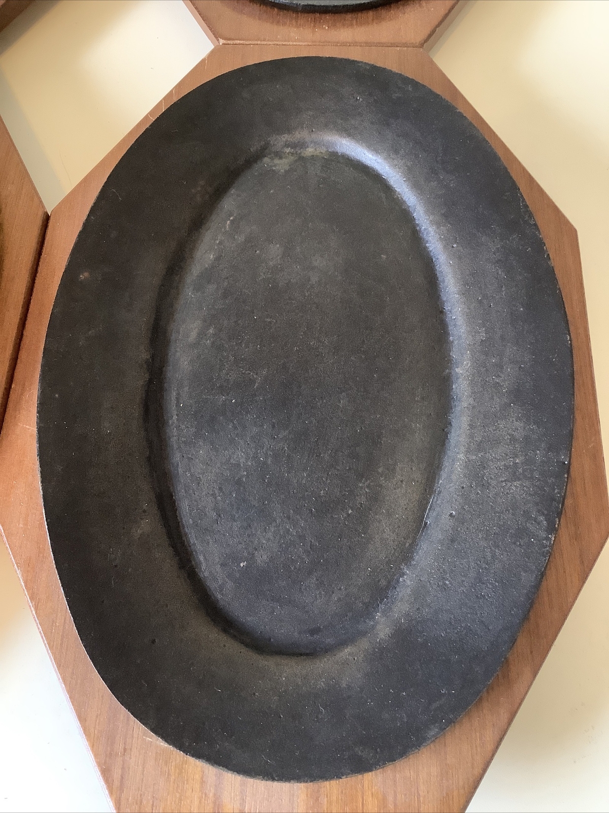 4 Restaurant Sizzling Fajita Serving Skillets Cast Iron With Wood Base eBay