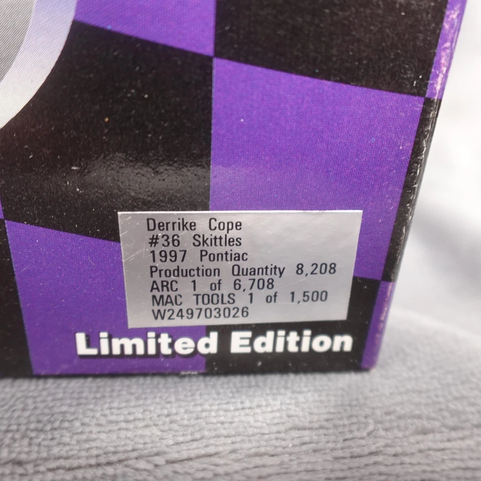 De colección Action Racing #36 Skittles Derrike Cope 1:24 Pontiac Bank 1997 Diecast Foto 2 de 4