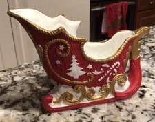 Vintage Christmas Santa Sleigh Collectible Candy Dish Centerpiece
