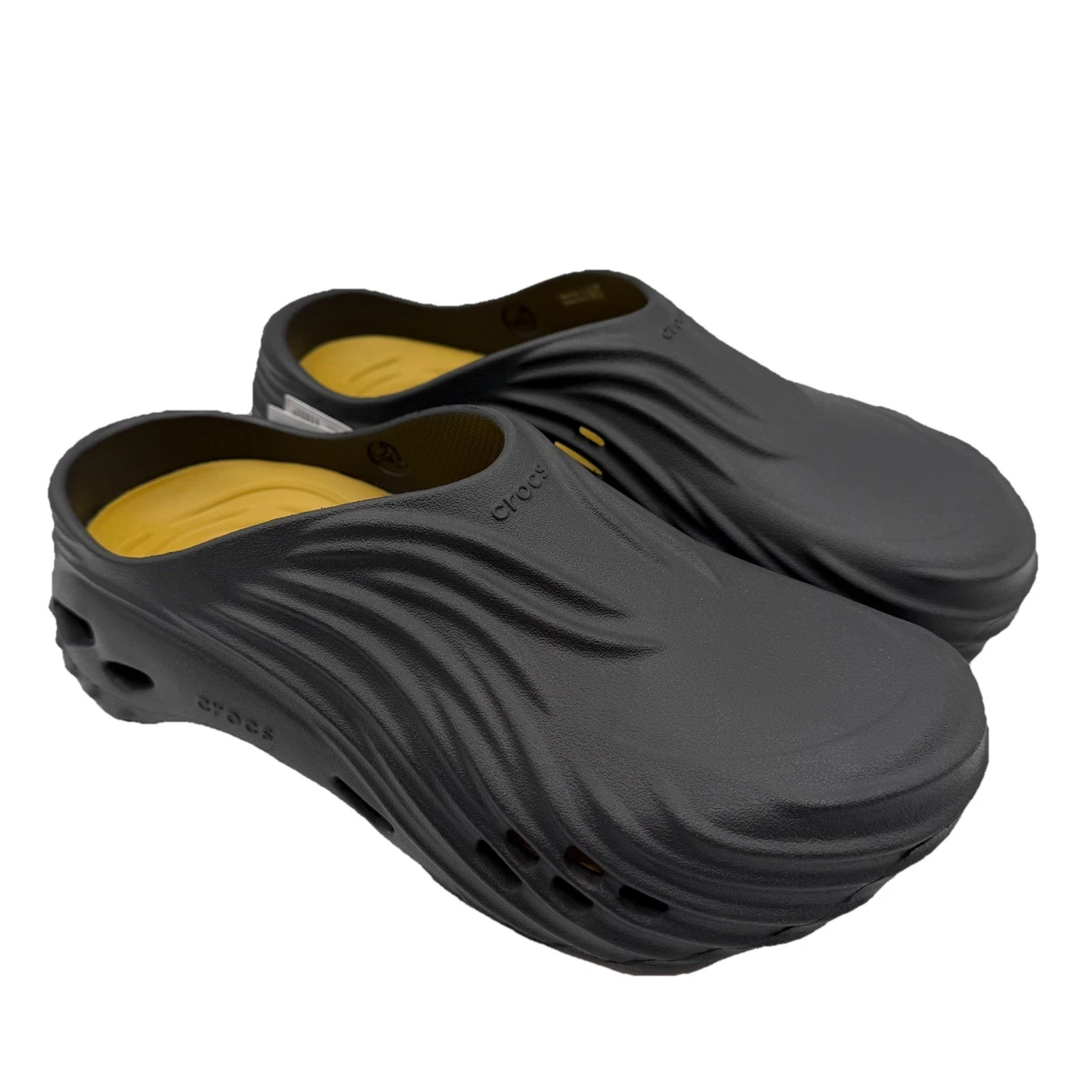Crocs Echo Wave Clogs Mens 8 Womens 10 Black/Sand Slip On Shoes Slippers