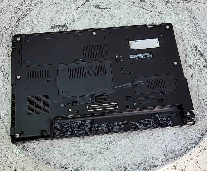 Portátil HP ELITEBOOK 8540P WH251UT#ABA Intel I5 M 520 4 GB VER NOTAS Foto 3 de 4