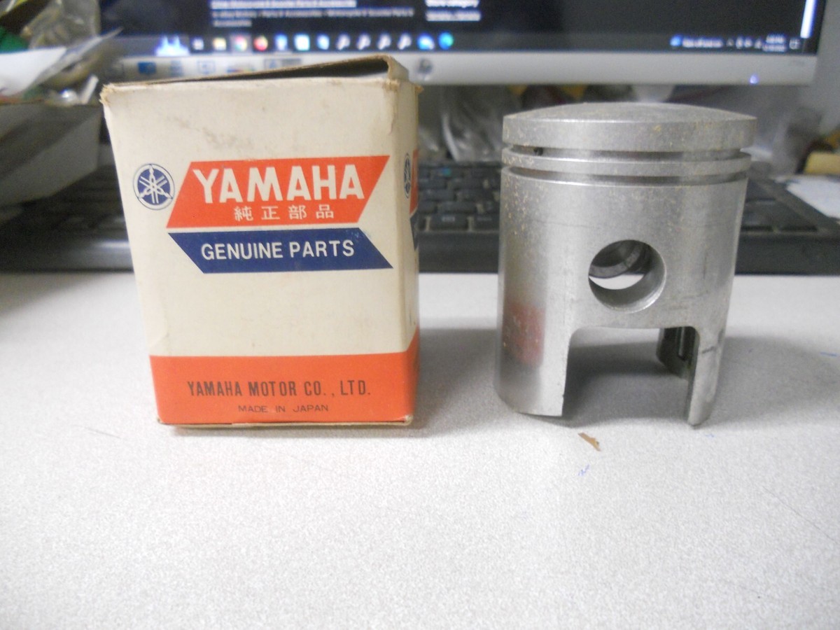 NOS Yamaha OEM 2nd O/S Piston YD3 148-11636-00 | eBay